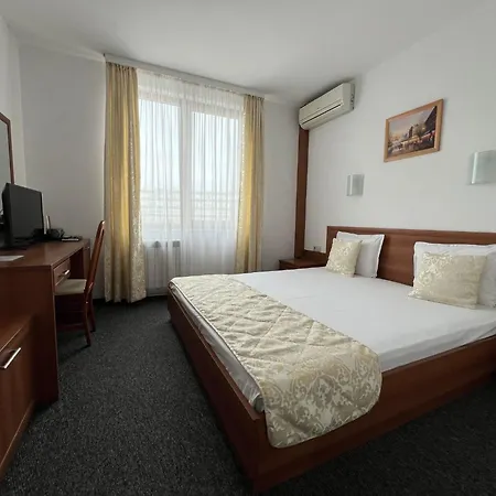 Хотел Family 007 Ivan Dimitrov-kuklata 15 Str