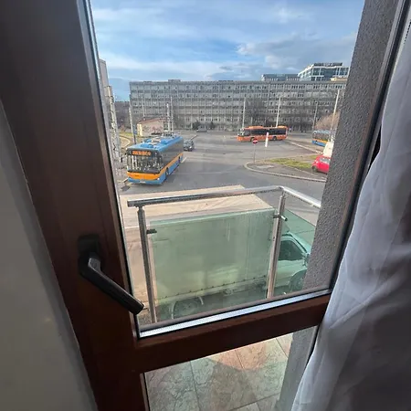 Family 007 Ivan Dimitrov-kuklata 15 Str Хотел 2*