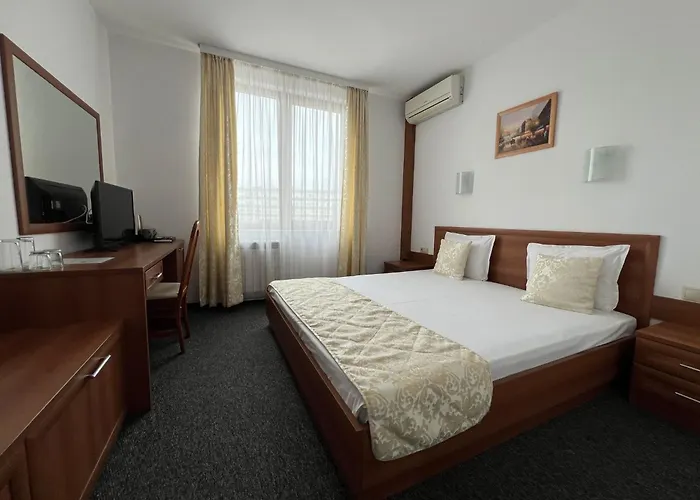 Hotel Family 007 Ivan Dimitrov-kuklata 15 Str