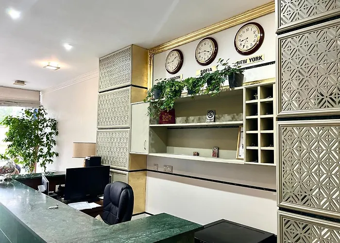 Hotell Family 007 Ivan Dimitrov-kuklata 15 Str 2*