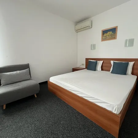 Family 007 Ivan Dimitrov-kuklata 15 Str